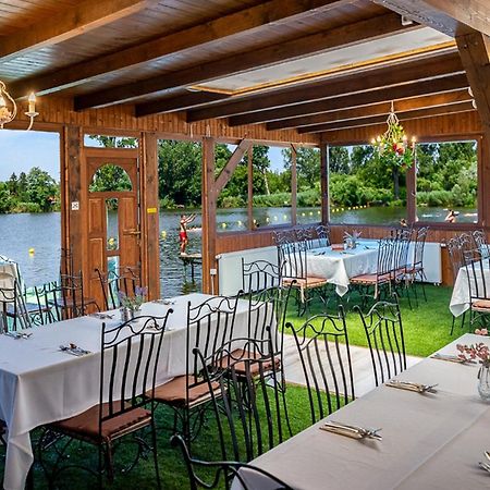 Eden Lounge Restaurant & Pension Veresegyház Екстериор снимка