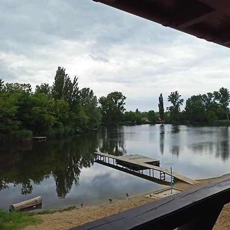 Eden Lounge Restaurant & Pension Veresegyház Екстериор снимка
