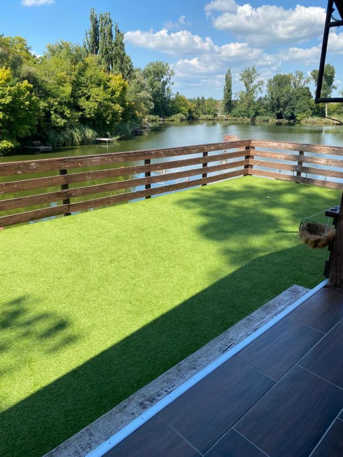 Eden Lounge Restaurant & Pension Veresegyház Екстериор снимка