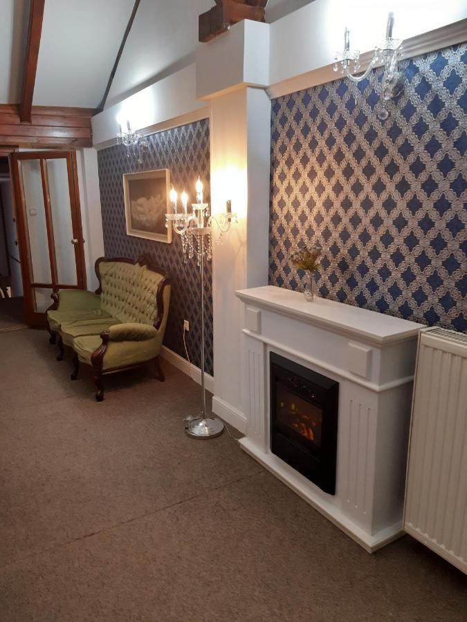 Eden Lounge Restaurant & Pension Veresegyház Екстериор снимка